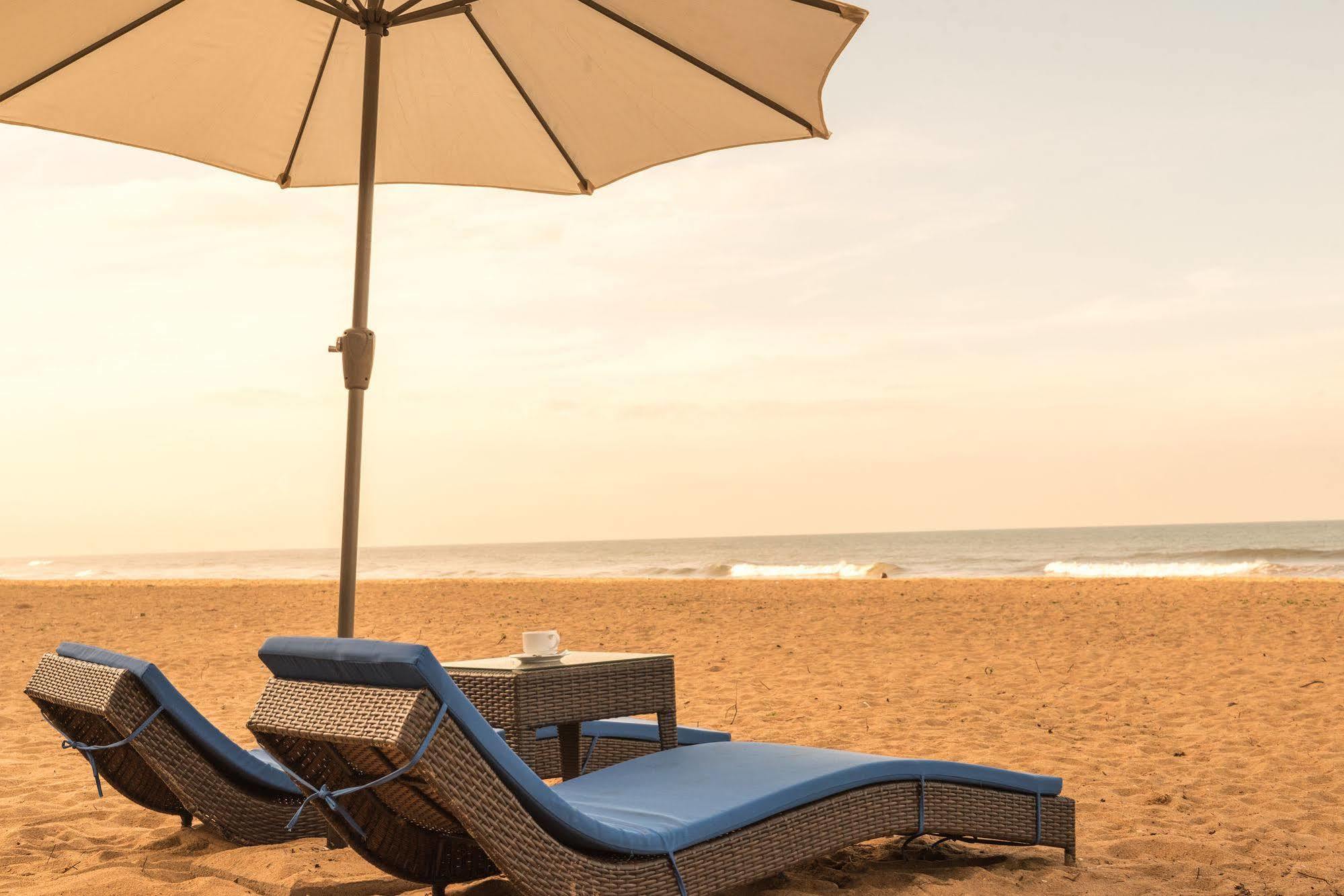 Jie Jie Beach Hotel Wadduwa Extérieur photo